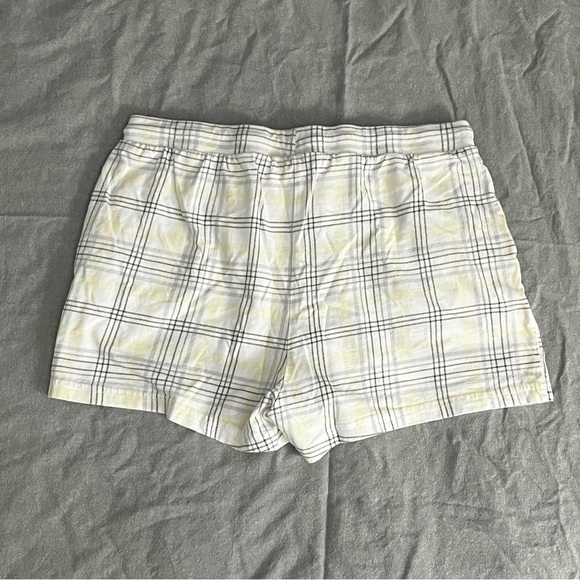 La Vie En Rose Pyjama Set - Picture 8 of 10